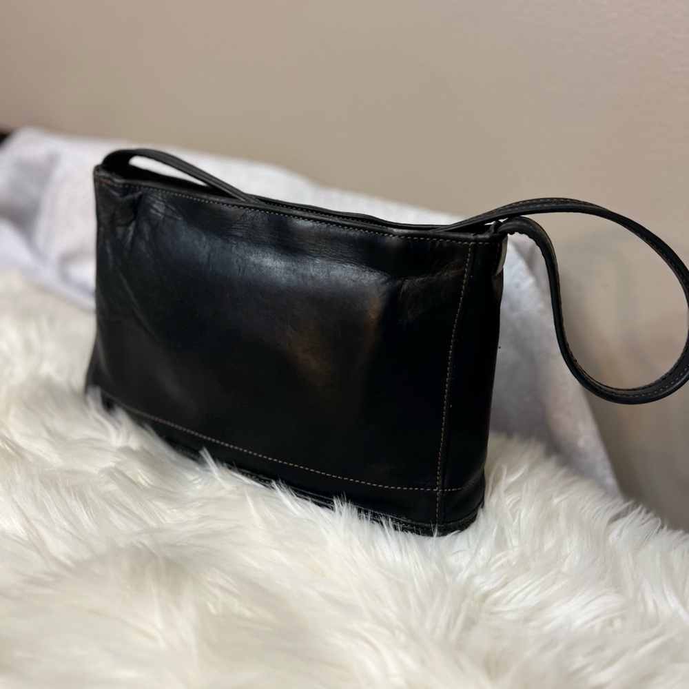 Vintage Coach #9309 Elegant Black Leather Shoulder Bag